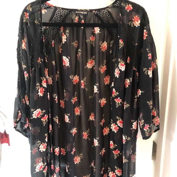 Express kimono Size small - Picture 1 of 2
